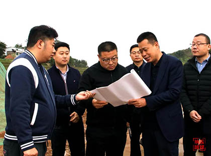 譚榮兵調(diào)研 (1).jpg