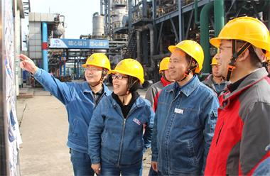 廖廷君趙永清一行深入大修現(xiàn)場督查指導(dǎo)工作