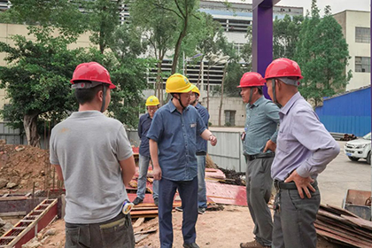 瀘天化股份公司黨委書記廖廷君深入施工現(xiàn)場開展安全生產(chǎn)督查行動