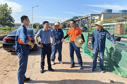 瀘天化股份公司總經(jīng)理傅利才到10萬噸/年綠色精細(xì)化學(xué)品項(xiàng)目建設(shè)現(xiàn)場(chǎng)調(diào)研