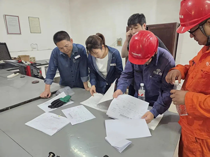 瀘州市市監(jiān)局對(duì)弘旭公司特種設(shè)備生產(chǎn)開展巡診