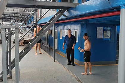 急流勇?lián)?瀘天化精神耀長江 | 記瀘天化碼頭值班人員“雙節(jié)”假期勇救遇險(xiǎn)游泳青年